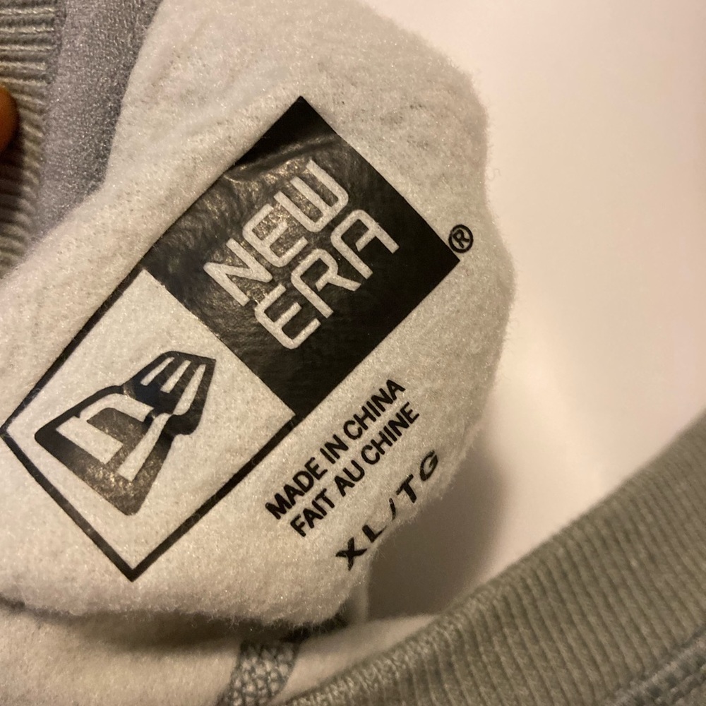 🆕💙TORONTO ARGOS NEW ERA PULLOVER💙🆕 - Picture 12 of 15